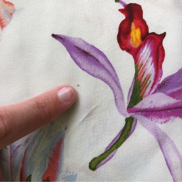 Equipment 100% Silk Riley Tee Endangered Floral Print T-shirt Bold Red Yellow - Picture 11 of 13